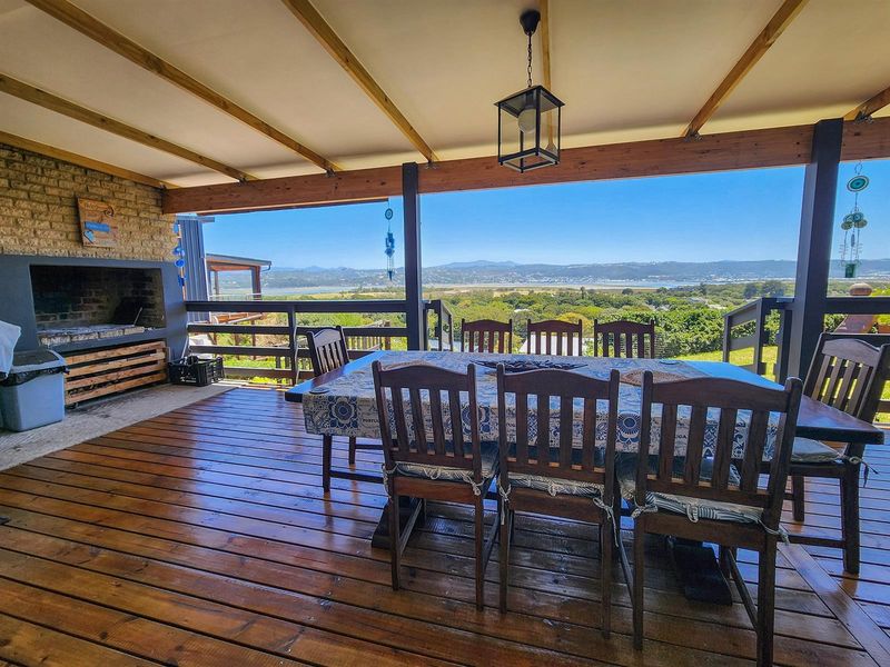 MODERN HOME, TRANQUIL VIEWS. - Photo 5