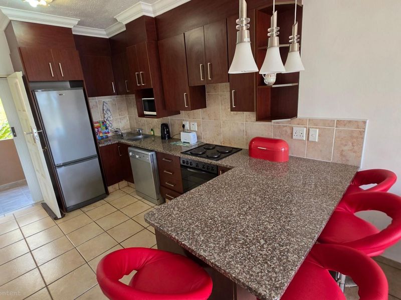 Lovely 2 bedroom apartment within walking distance of the Golden Mile, Margate - Photo 4