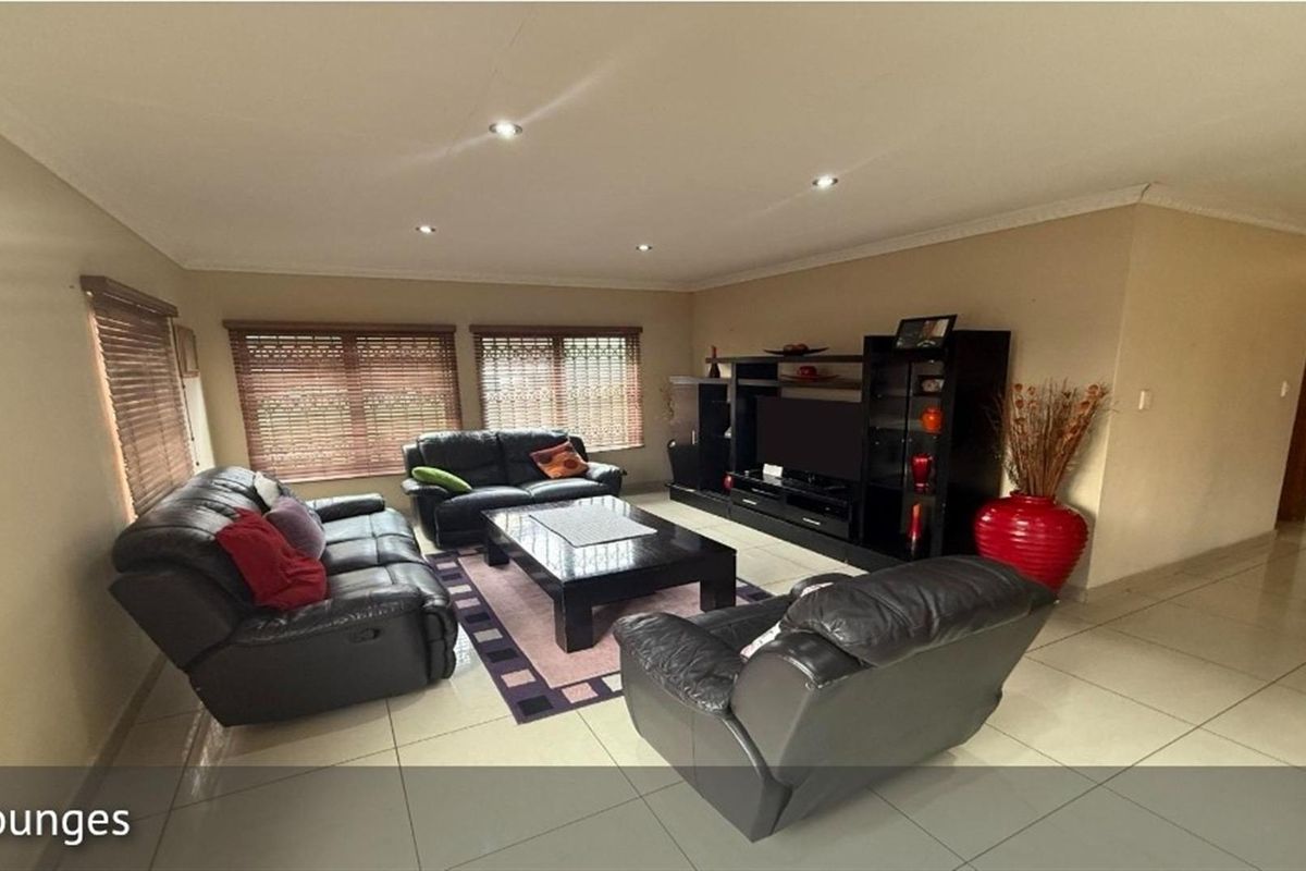 Neat 3-Bedroom Family Home with Double Garage in Secure Area Secunda - Photo 5