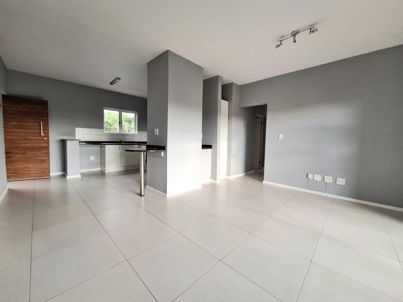 Spacious Corner 3 Bedroom Apartment | Sheffield Manor Estate - Photo 5