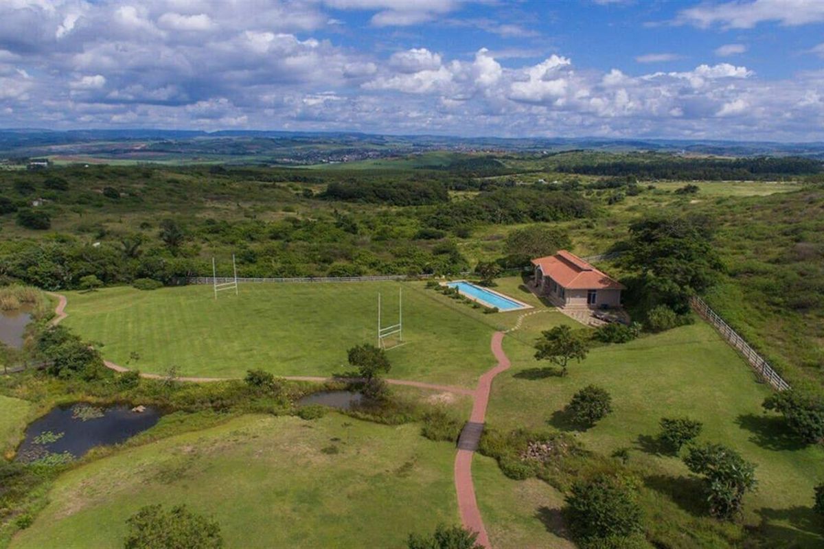 Spacious Corner 3 Bedroom Apartment | Sheffield Manor Estate - Photo 2