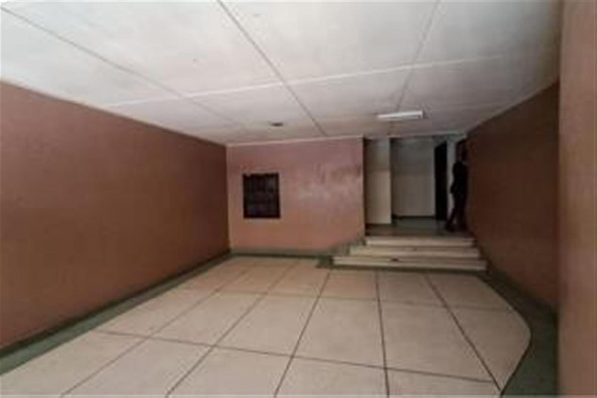 Commercial Property For Sale in Yeoville, Johannesburg - Photo 3