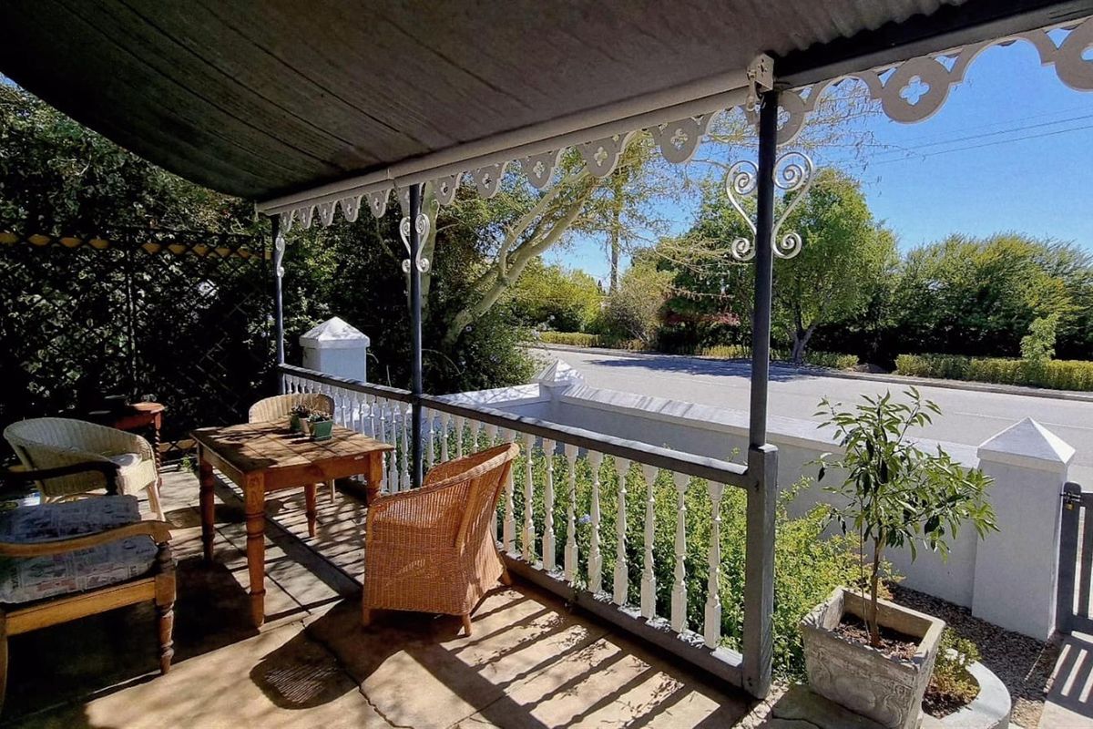 Timeless Victorian Elegance with Lush Gardens and Income-Generating Cottage - Photo 2