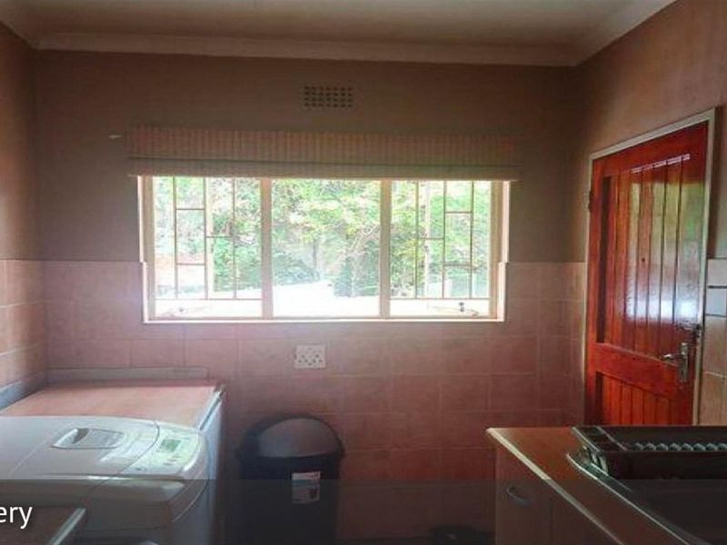 Spacious four Bedroom Family Home with Pool and Study in Secunda - Photo 7