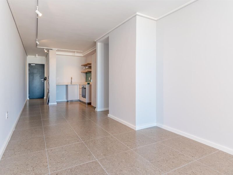 Art Deco Apartment with Sea Views - Photo 8