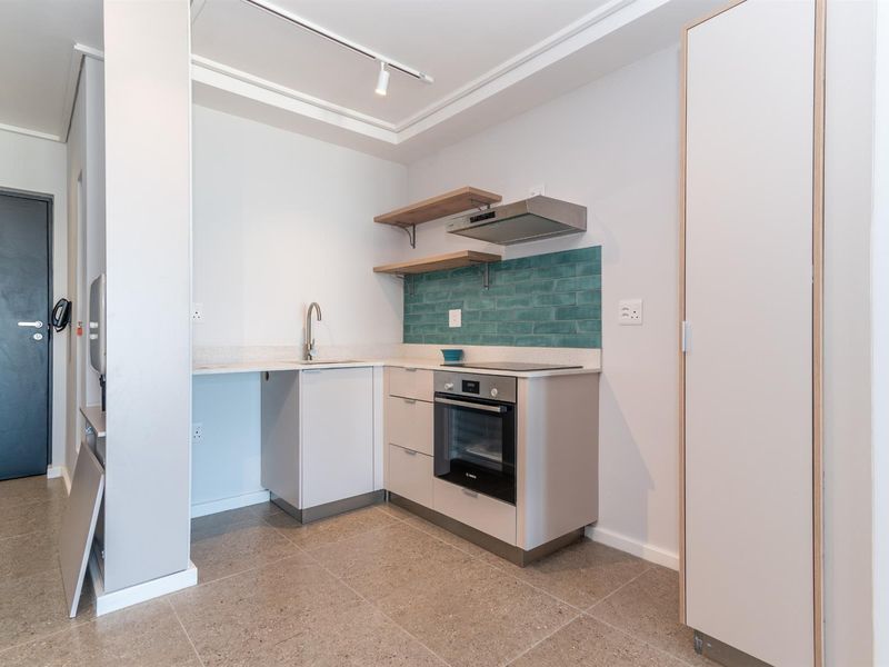 Art Deco Apartment with Sea Views - Photo 4