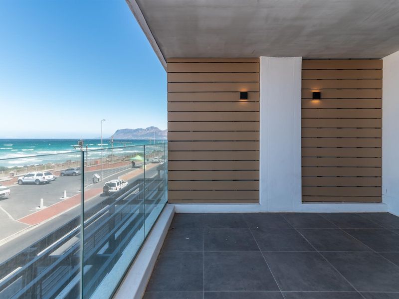 Art Deco Apartment with Sea Views - Photo 2