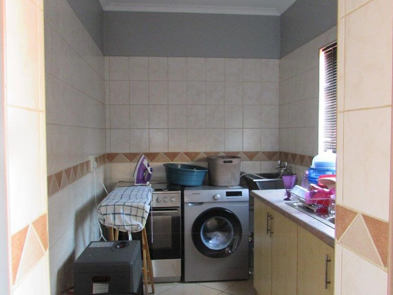 Townhouse For Sale in Bronkhorstspruit - Photo 6