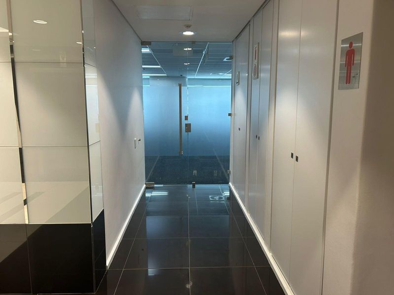 PREMIUM OFFICES TO LET ON THE FORESHORE - Photo 4