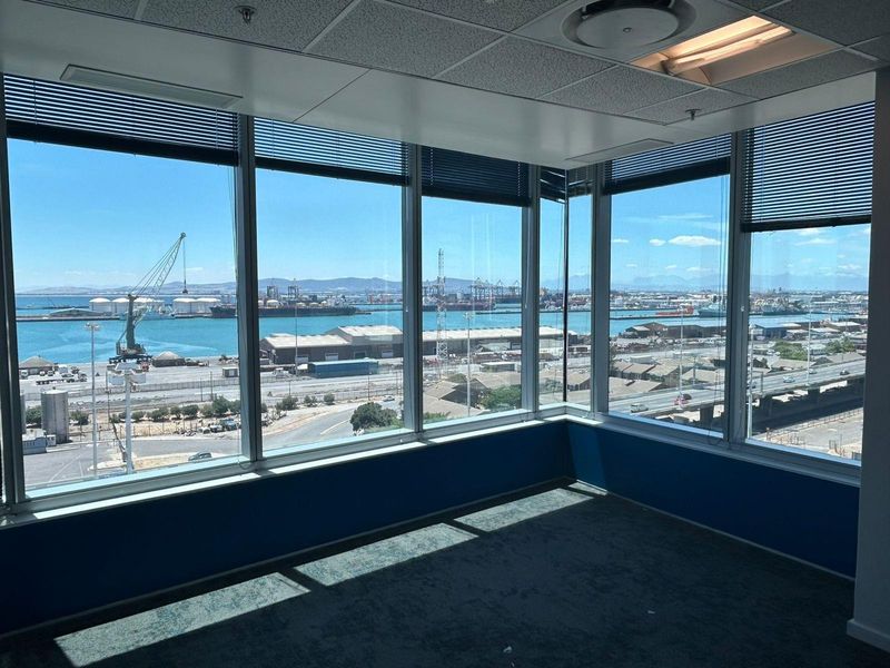 AAA-Grade Office To Rent in Convention Towers, Foreshore, Cape Town - Photo 3