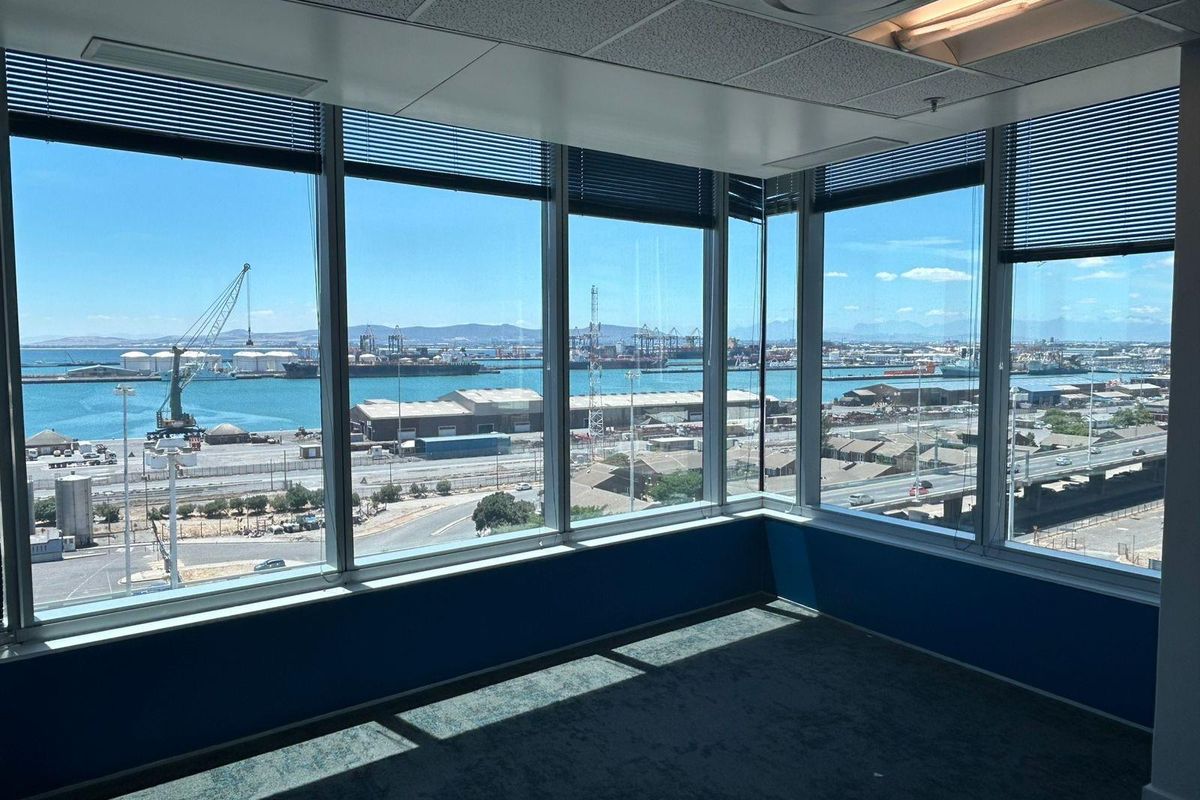 AAA-Grade Office To Rent in Convention Towers, Foreshore, Cape Town - Photo 3
