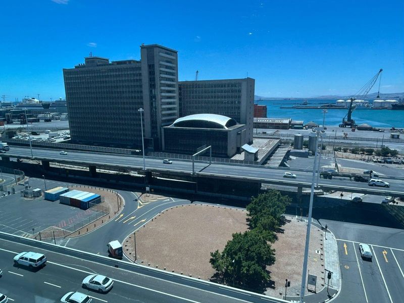 AAA-Grade Office To Rent in Convention Towers, Foreshore, Cape Town - Photo 5