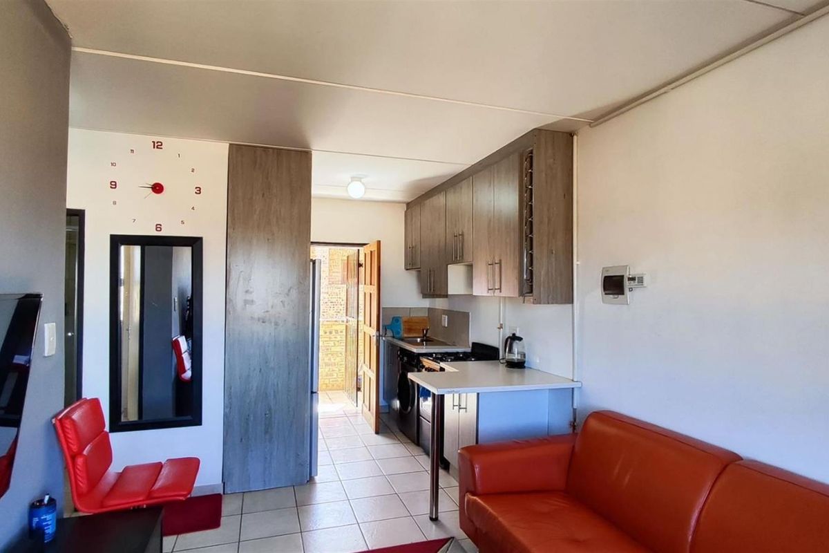 Apartment For Sale in Boksburg - Photo 4