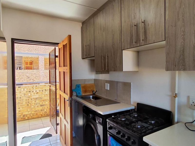 Apartment For Sale in Boksburg - Photo 2