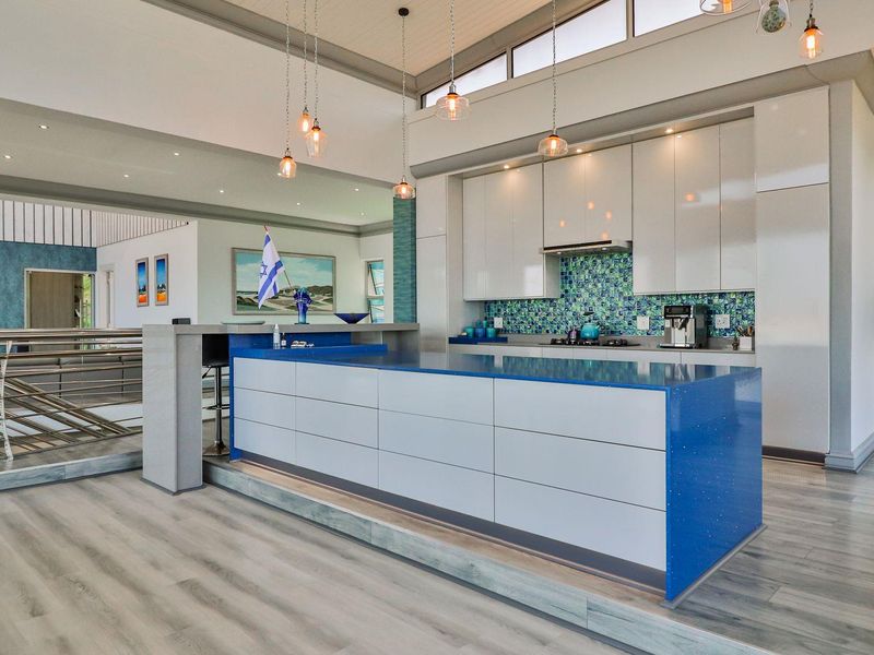 Privacy, Luxury and Effortless Coastal Living or Investment Opportunity! - Photo 3