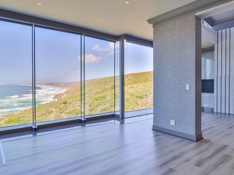 Privacy, Luxury and Effortless Coastal Living or Investment Opportunity! - Photo 10