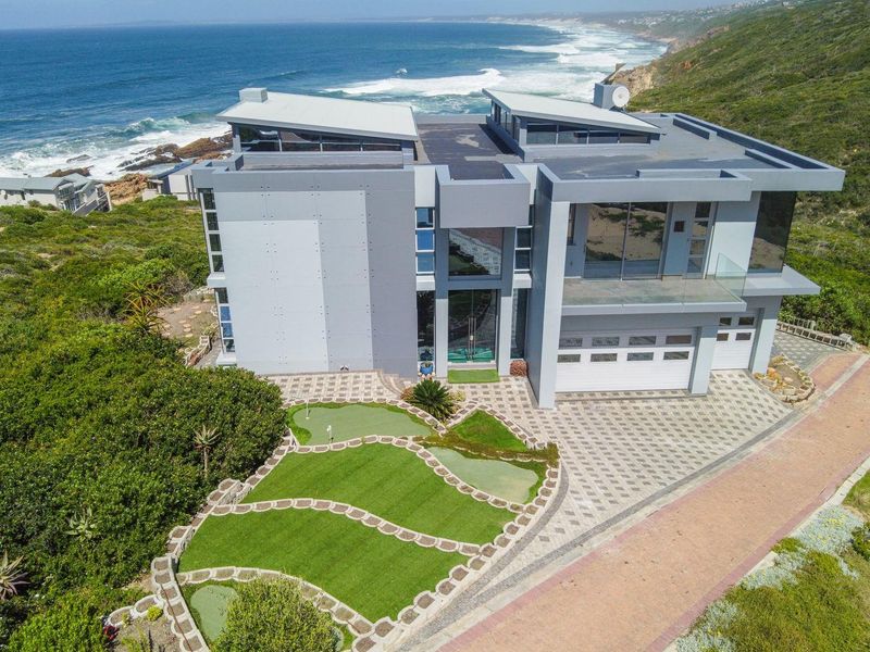Privacy, Luxury and Effortless Coastal Living or Investment Opportunity! - Photo 7