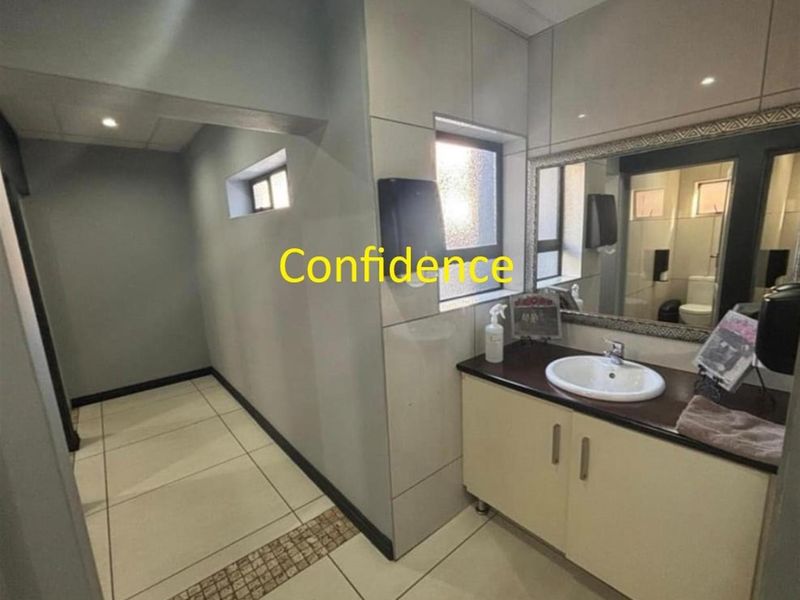 Commercial Property For Sale in Three Rivers East, Vereeniging - Photo 5