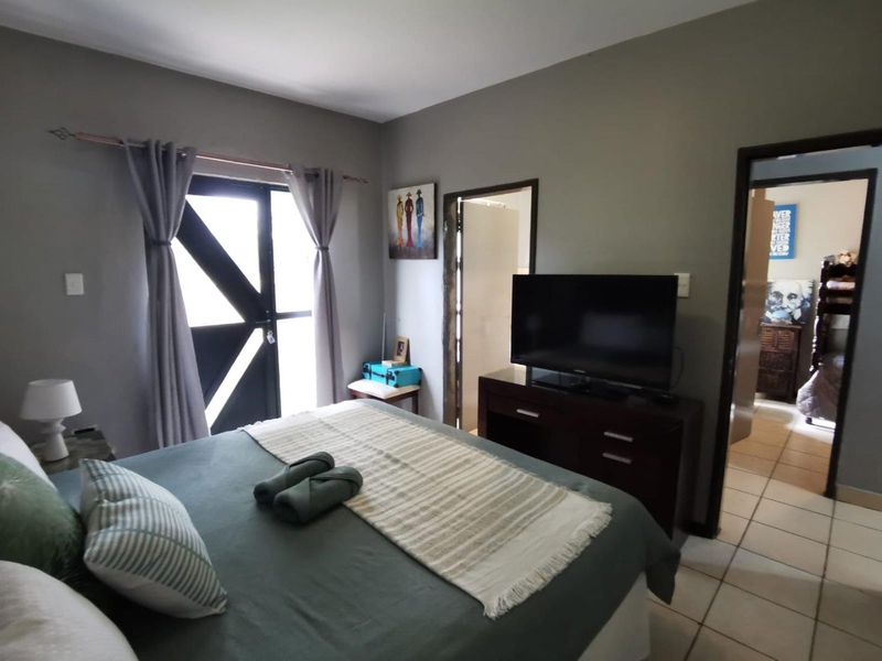 2 BED and 2 BATH Bargain Apartment Up for Grabs - Photo 3