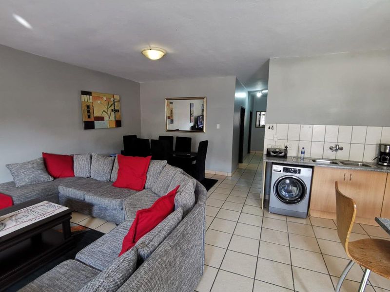 2 BED and 2 BATH Bargain Apartment Up for Grabs - Photo 4
