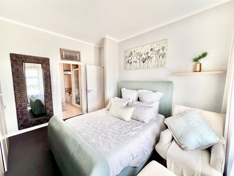 Apartment For Sale in Midrand - Photo 1