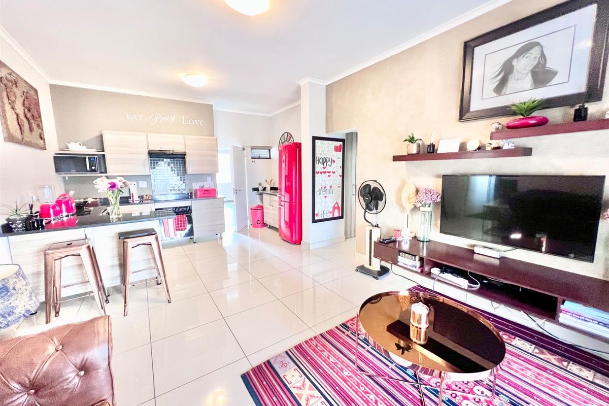 Apartment For Sale in Midrand - Photo 3