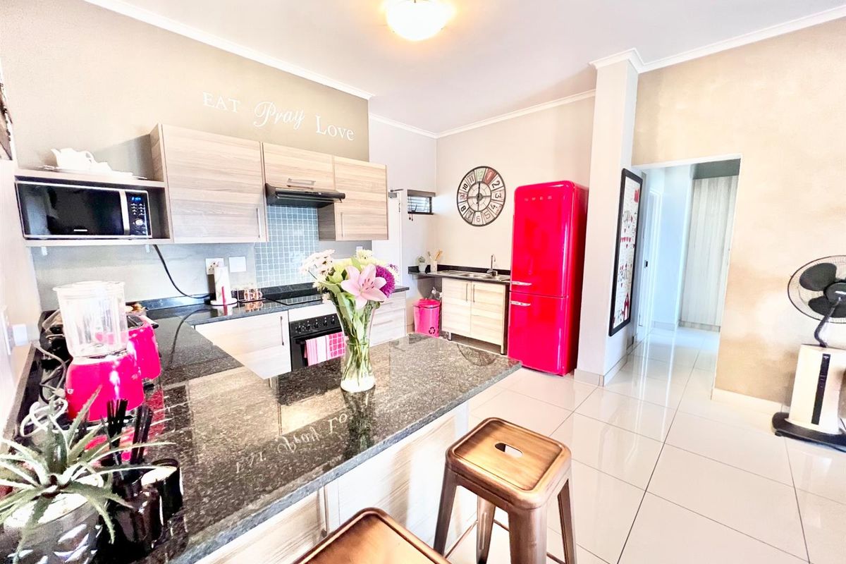 Apartment For Sale in Midrand - Photo 4