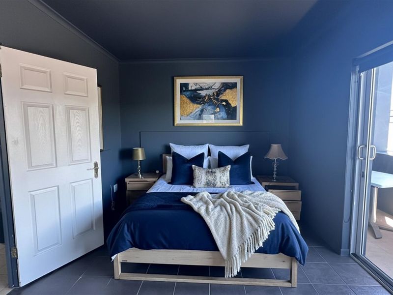 Stunning Modern Living: Two-Bedroom Gem in Yzerfontein - Photo 4