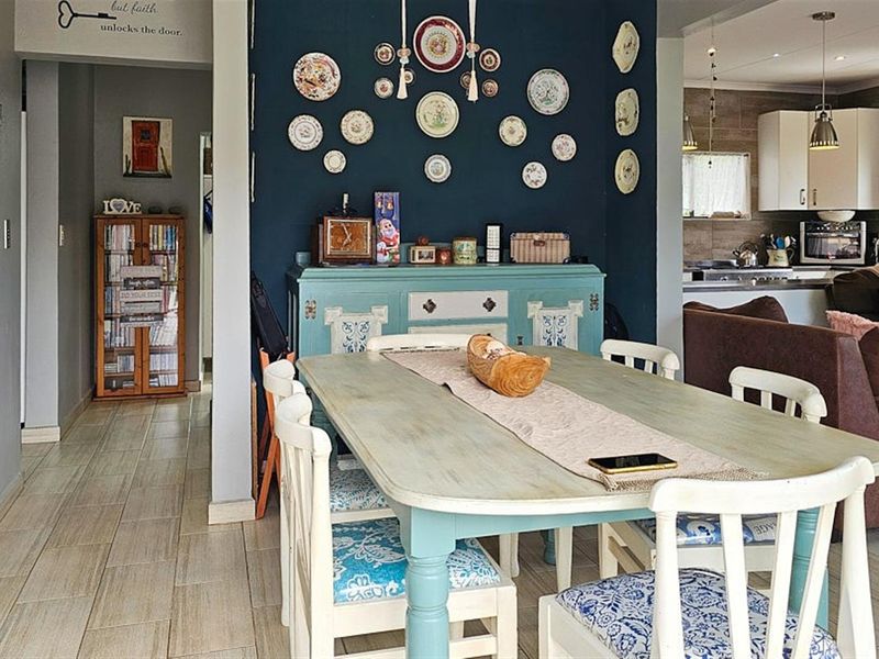 Lovely Family House with Flat - Photo 6