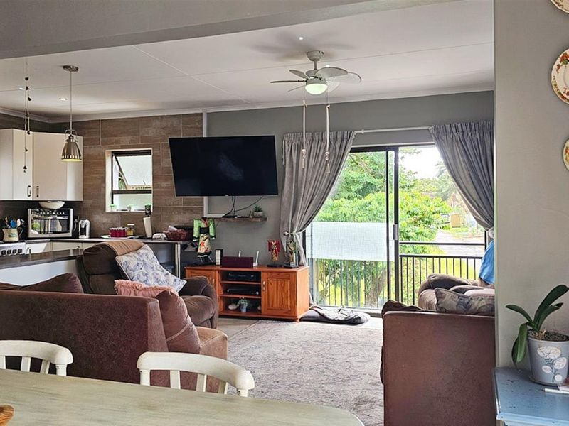 Lovely Family House with Flat - Photo 9