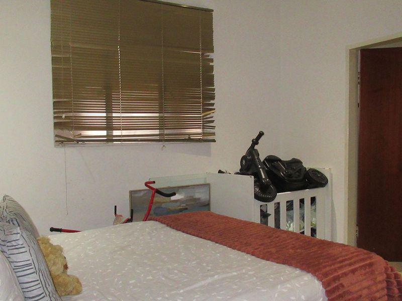 Two bedroom apartment in Marshalltown - Photo 10