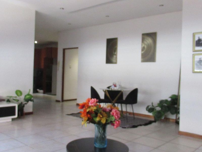 Two bedroom apartment in Marshalltown - Photo 9