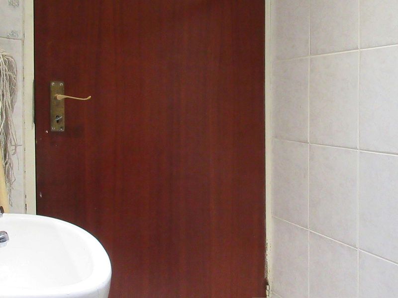 Two bedroom apartment in Marshalltown - Photo 5