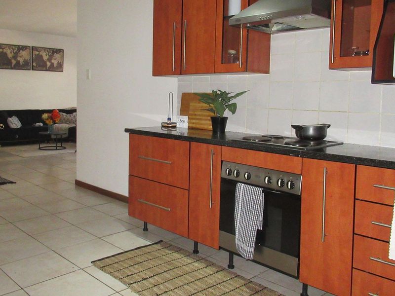 Two bedroom apartment in Marshalltown - Photo 3