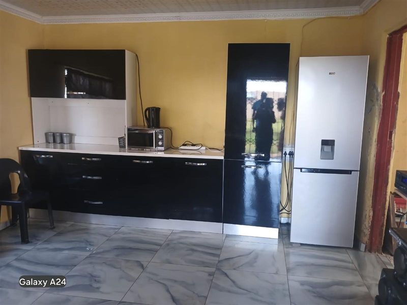 House For Sale in Osizweni, KwaZulu Natal - Photo 9