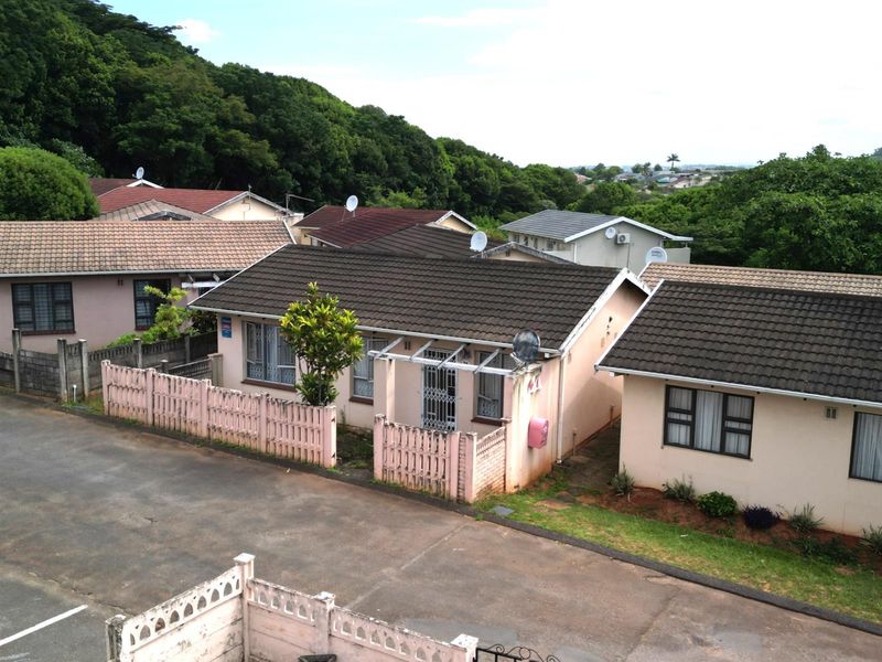 3 Bedroom House for Sale in Woodlands - Photo 3