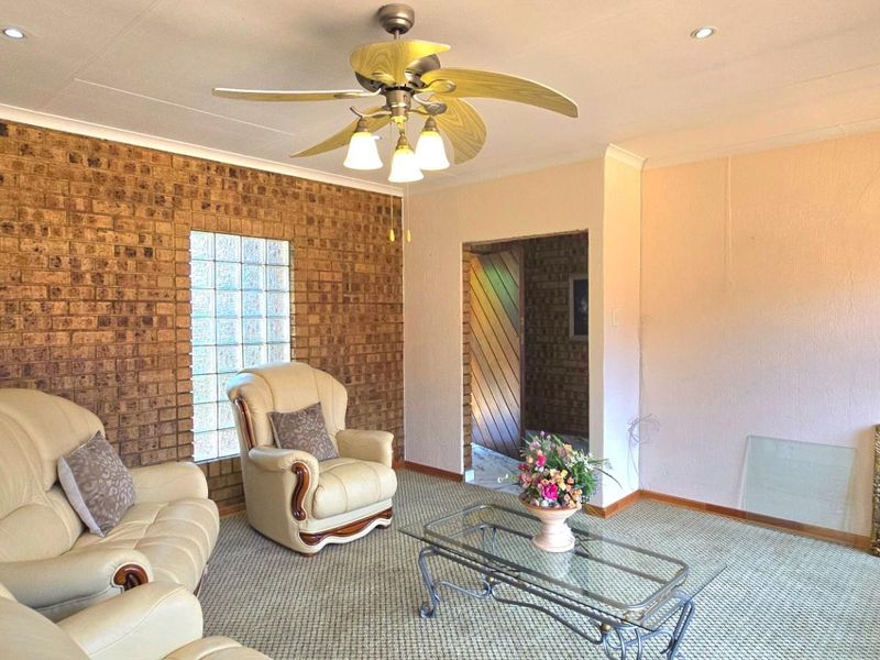 Spacious Family Home with Granny Flat and Solar-Heated Pool - Photo 8