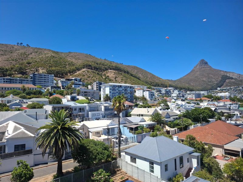 Studio Apartment in Sea Point - Photo 2