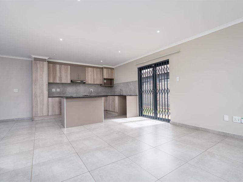 House For Sale in well sought after Development in Secunda - Photo 8