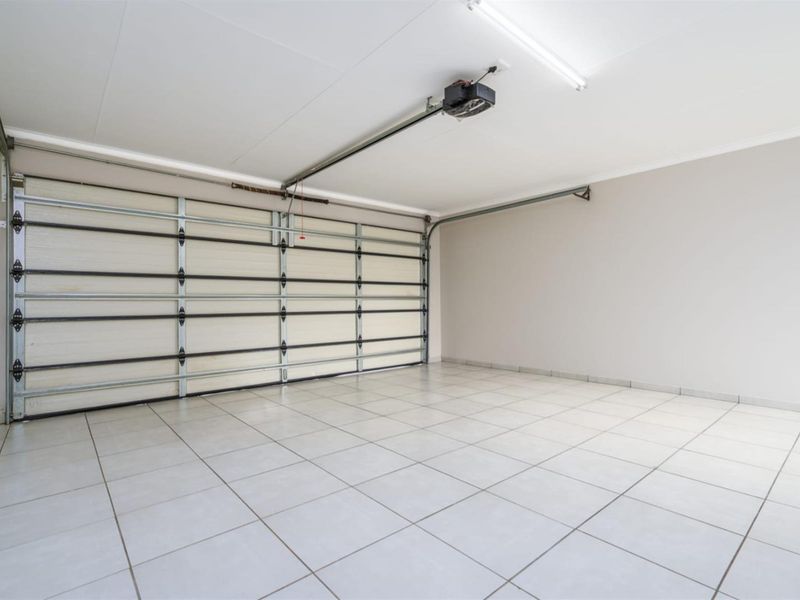 House For Sale in well sought after Development in Secunda - Photo 9