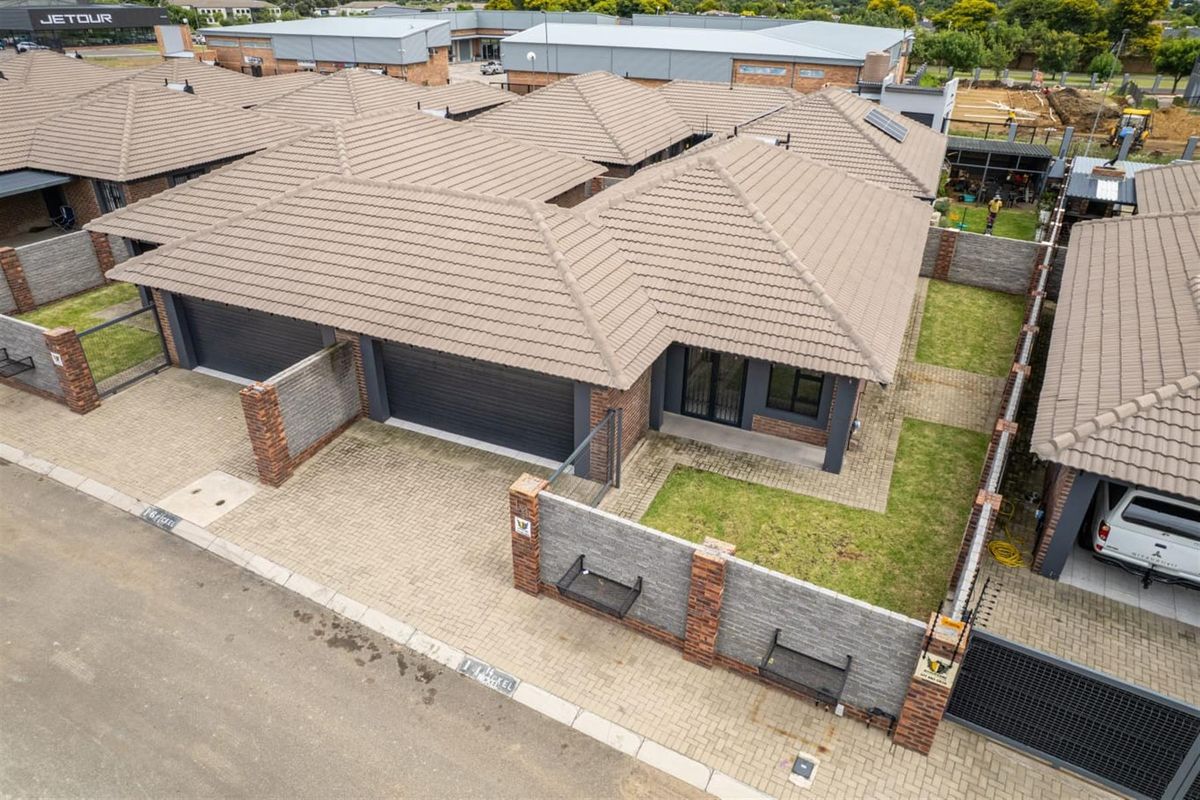 House For Sale in well sought after Development in Secunda - Photo 2