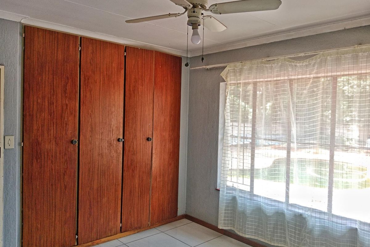 Classic and Spacious House To Rent in The Orchards, Akasia - Photo 5