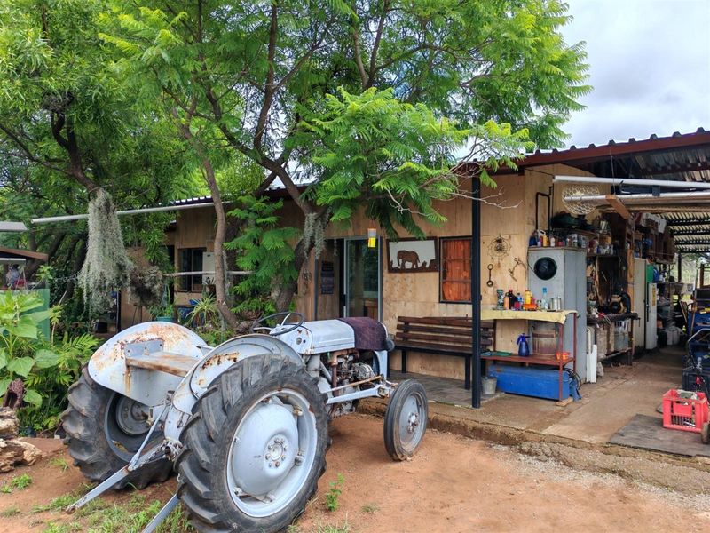 Off-Grid Bushveld Smallholding - 8.5 ha - Cash Offers Welcome! Bela Bela - Photo 2