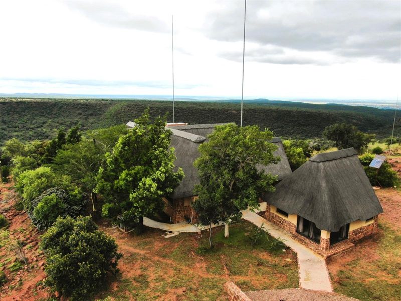 Rock-Built 3-Bedroom House with En-Suite Cottage - 1000 ha Private Nature Reserve, Bela Bela - Photo 2