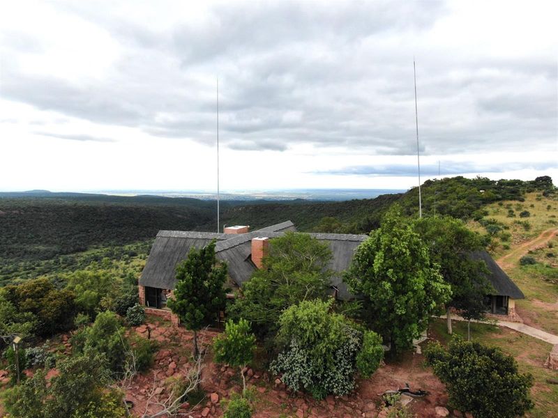 Rock-Built 3-Bedroom House with En-Suite Cottage - 1000 ha Private Nature Reserve, Bela Bela - Photo 6