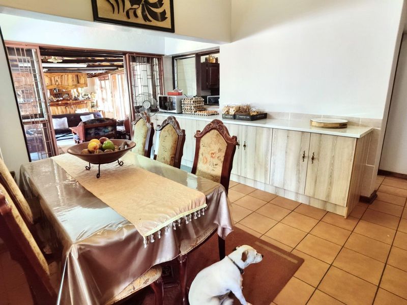 Townhouse For Sale in Bronkhorstbaai, Bronkhorstspruit - Photo 3