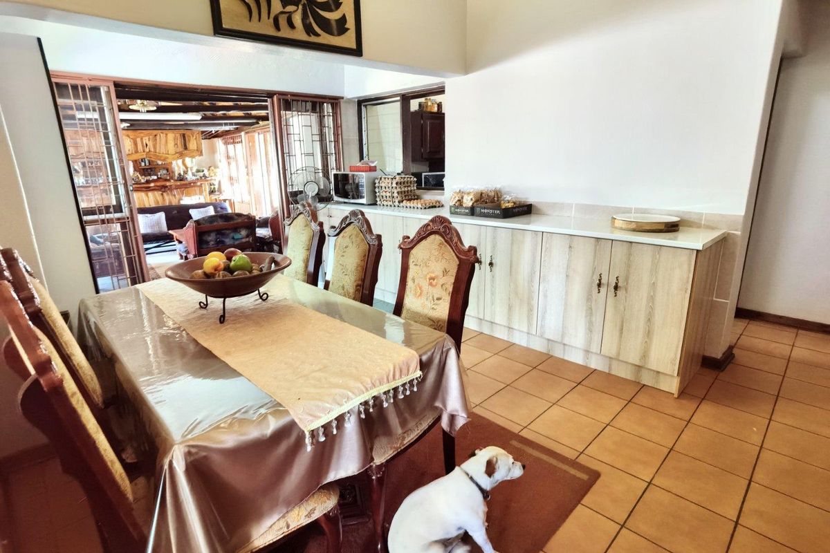 Townhouse For Sale in Bronkhorstbaai, Bronkhorstspruit - Photo 3
