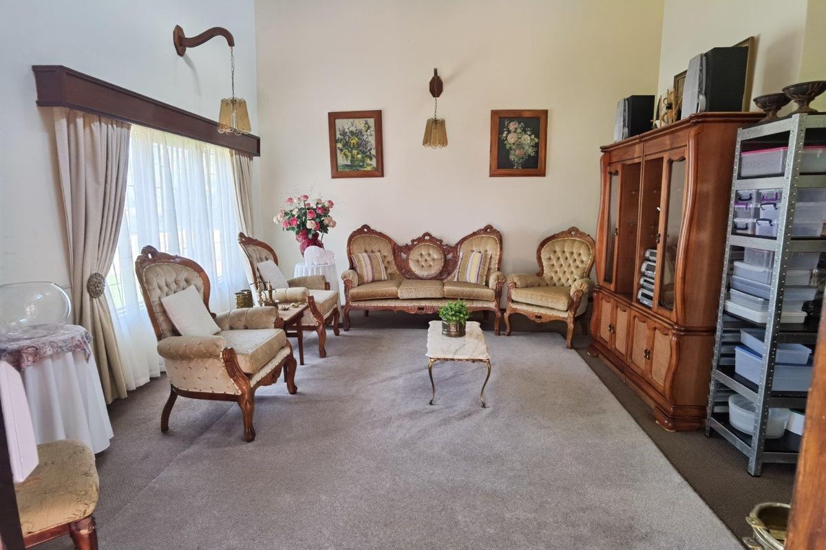 Townhouse For Sale in Bronkhorstbaai, Bronkhorstspruit - Photo 5