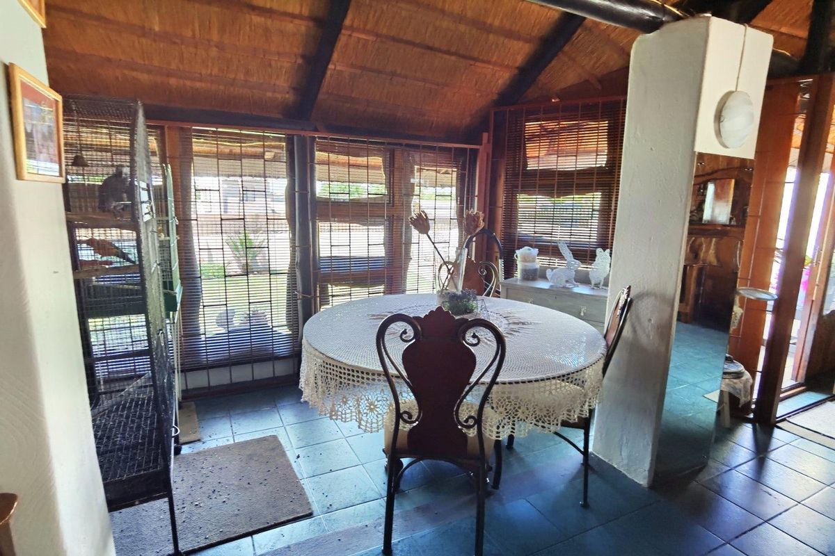 Townhouse For Sale in Bronkhorstbaai, Bronkhorstspruit - Photo 4