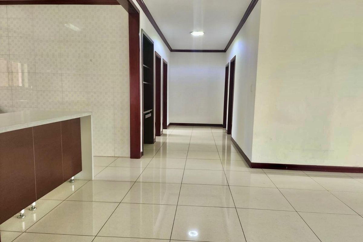 2bedroom Ground Apartment - Photo 2